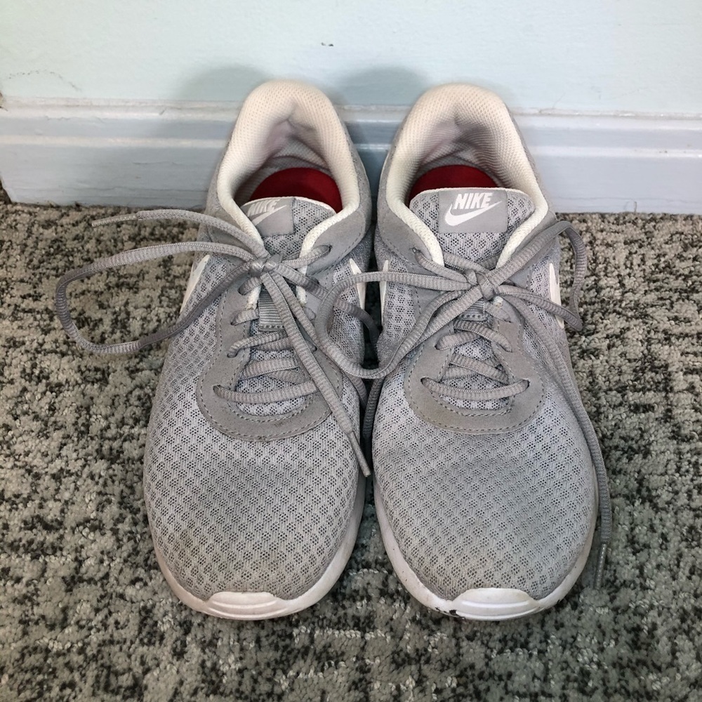 Nike Gray & White Running Shoes Size 8
